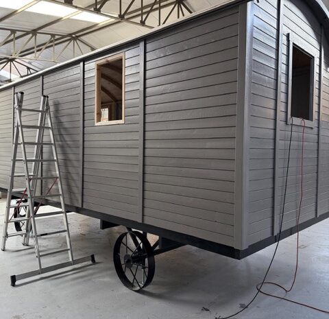 dd684e24-f515-4d63-856b-3807b340c07d Medium